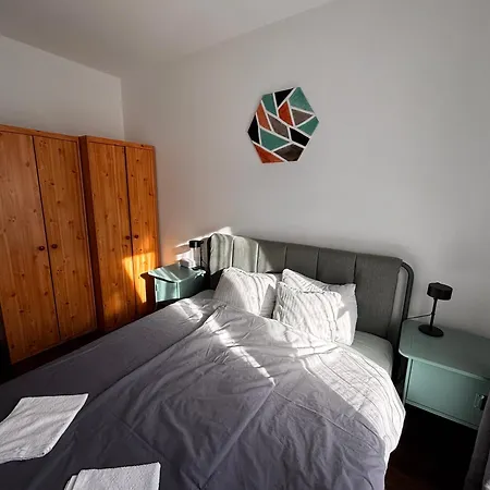 Lime Apartment *